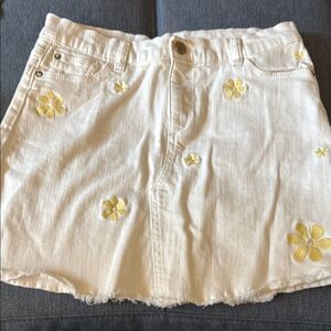 DL 1961 Girls Jenny Milk Daisy Mini Skirt. 5 Pocket Style.
Size 16.